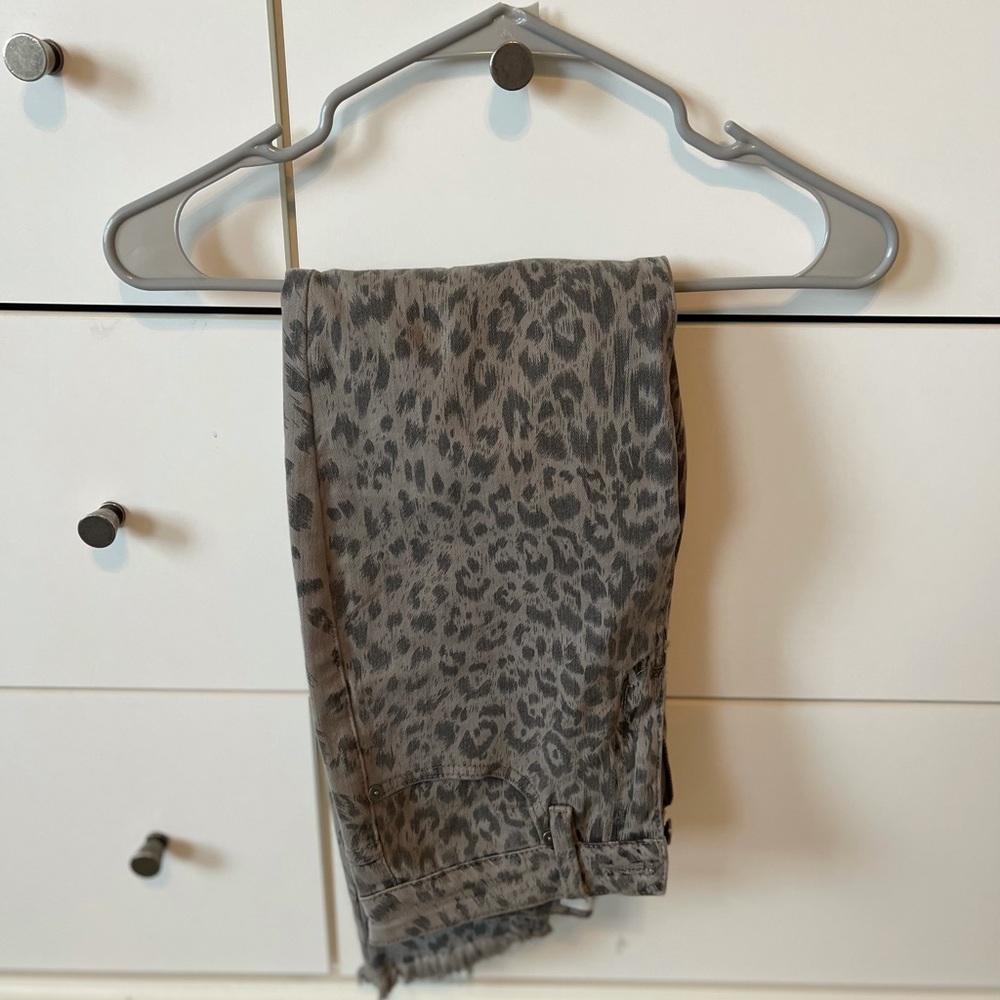 KanCan grey leopard print jeans